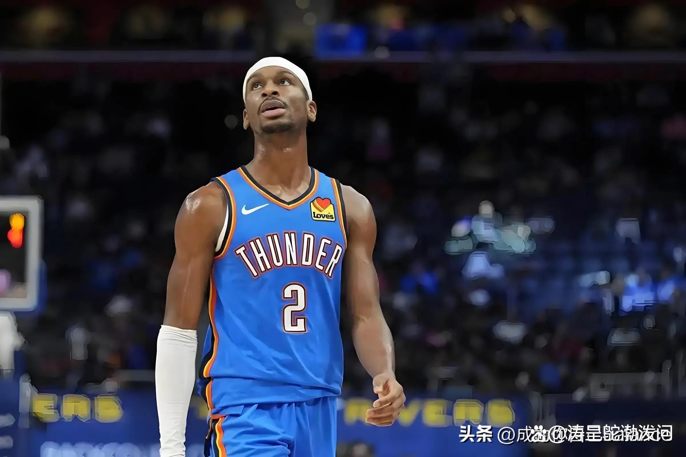 篮球明星拼尽全力争夺国际赛事冠军
