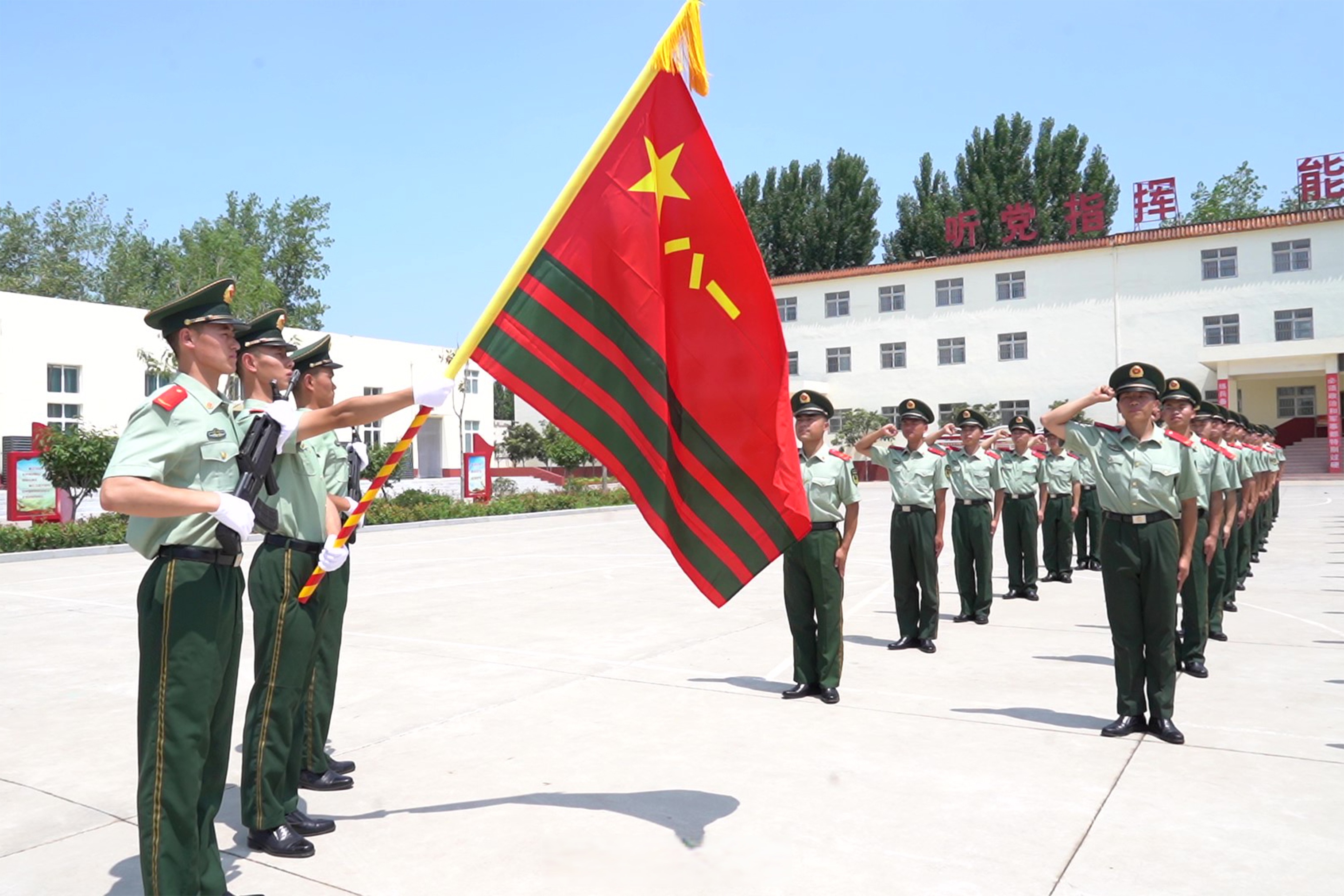 河南队需要克服河北的抵抗，提高士气